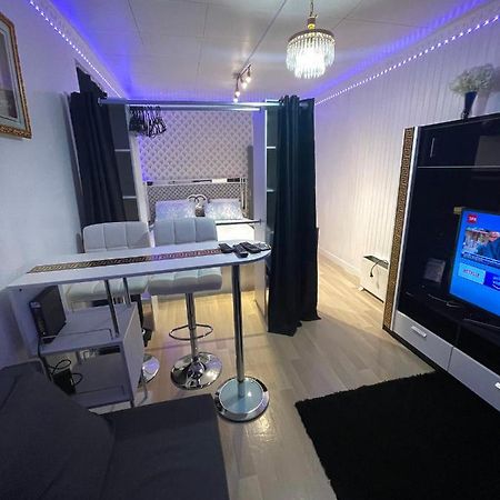 Jolie Petite Maison Avec Un Grand Jardin Montmagny Extérieur photo