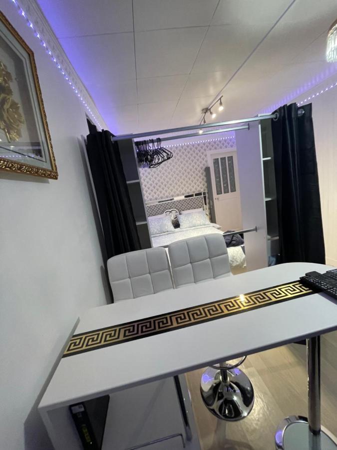 Jolie Petite Maison Avec Un Grand Jardin Montmagny Extérieur photo