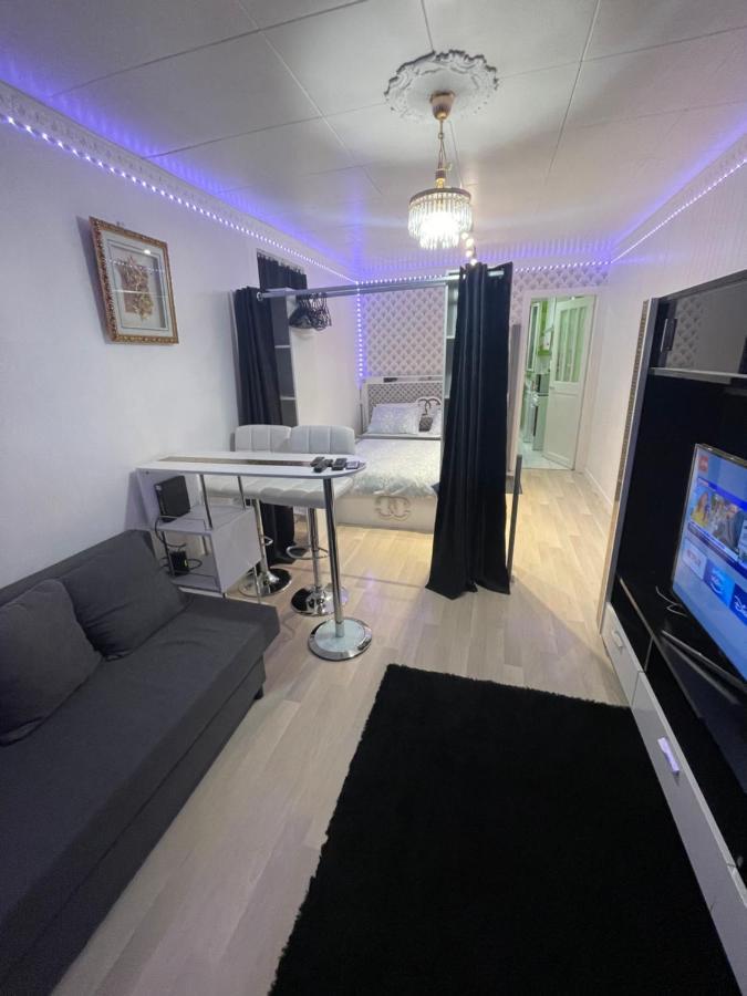 Jolie Petite Maison Avec Un Grand Jardin Montmagny Extérieur photo